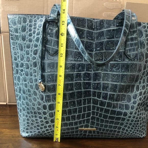 BRAHMIN Misha Obsidian Veil Crocodile Leather Shoulder Bag Top Zip Closure NWT - Picture 7 of 17